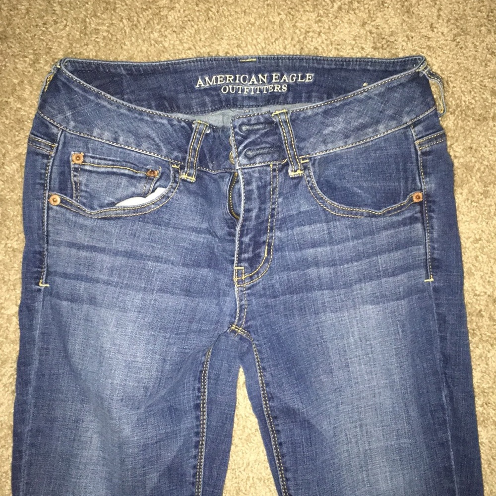 American Eagle size 6 Jeans!